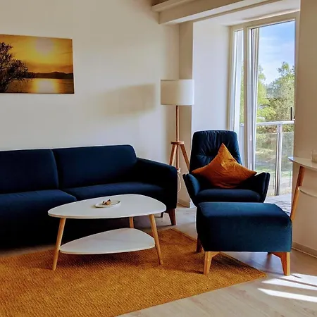 Prora - Mit Balkon, Waschmaschine, E-ladesäule Und Meerblick - Room-of-light * Binz